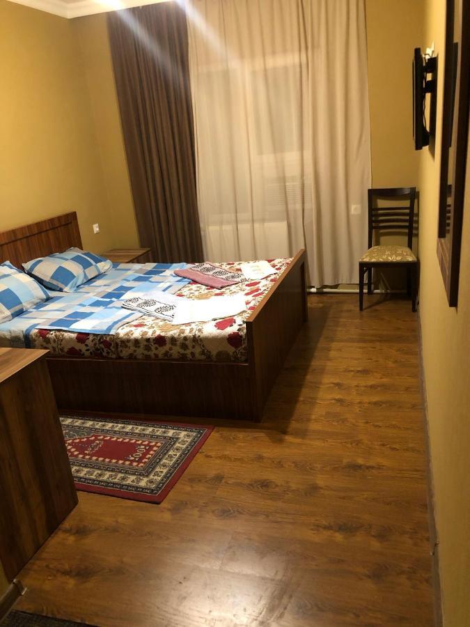 Hotel Nikea Paradiso Koutaïssi Extérieur photo