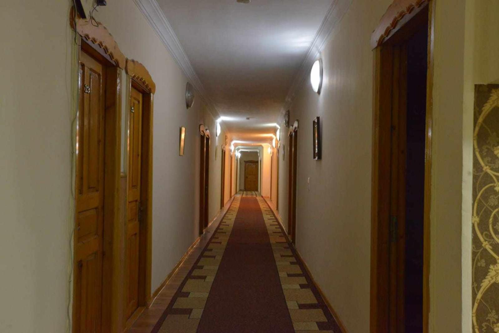 Hotel Nikea Paradiso Koutaïssi Extérieur photo